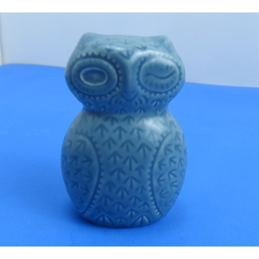 2013 Rookwood Pottery 10160 Dan Dutton Winking Owl Rare Art Figurine 3.25" Blue